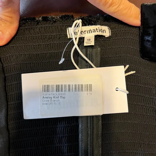 1323 | NWT Reformation Ansley Velvet Silk Crop Top‎ Elegant Goth Black Womens 18 - Image 5