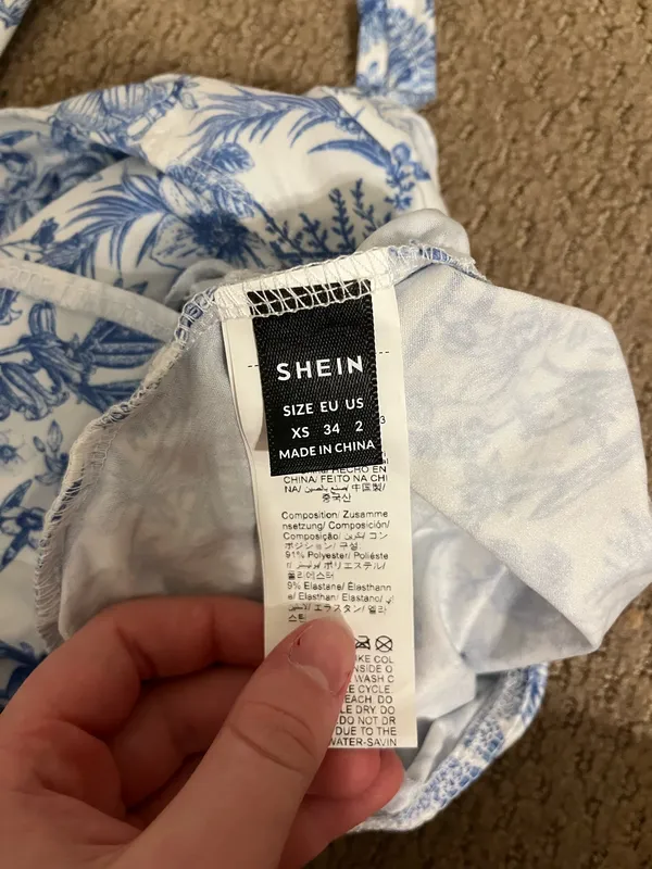 SheIn Blue and white floral halter top - Image 3