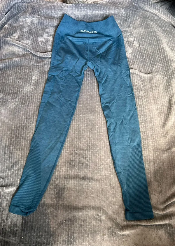 Alphalete Ozone Leggings - Image 4
