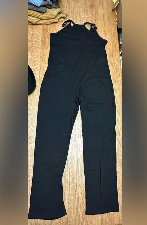 Racer back onesie NWOT black long pants two pockets adj straps sz small - Image 5
