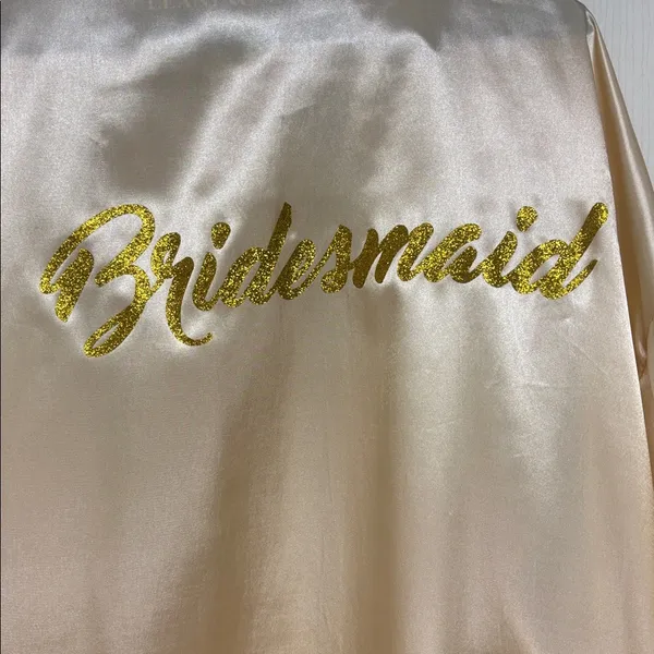 Bridesmaid satin robe - Image 4