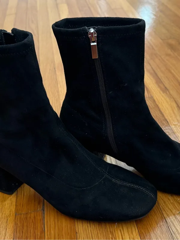 A New Day Black faux Suede Mid-Calf Block Heel round toes Boots, size 8.5 - Image 10