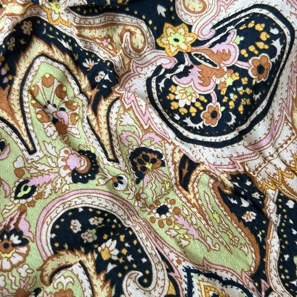 Anthropologie Odette Paisley Crepe Joggers - Image 11