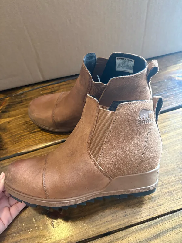Sorel Evie Chelsea Wedge Boots - Image 3