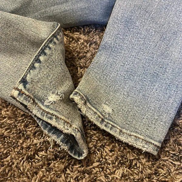 American Eagle Mom Jean Size 2 - Image 4