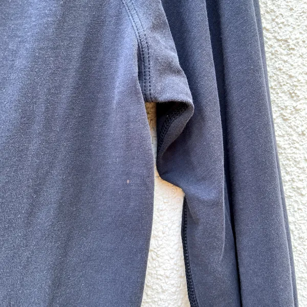 Lululemon Emerald Long Sleeve Tee Charcoal Black Size 12 - Image 6