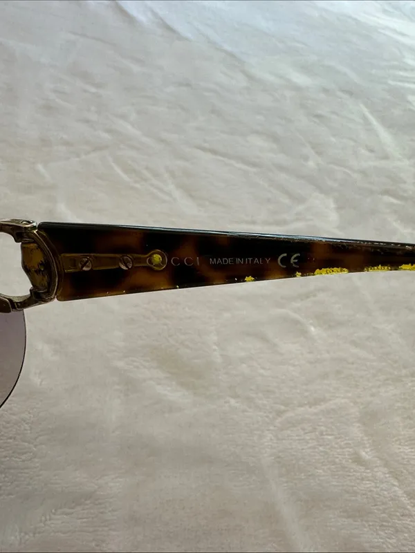 Gucci Women's Shield Sunglasses in Purple Gradient with Gold Accents- GG 2875/S - Image 8