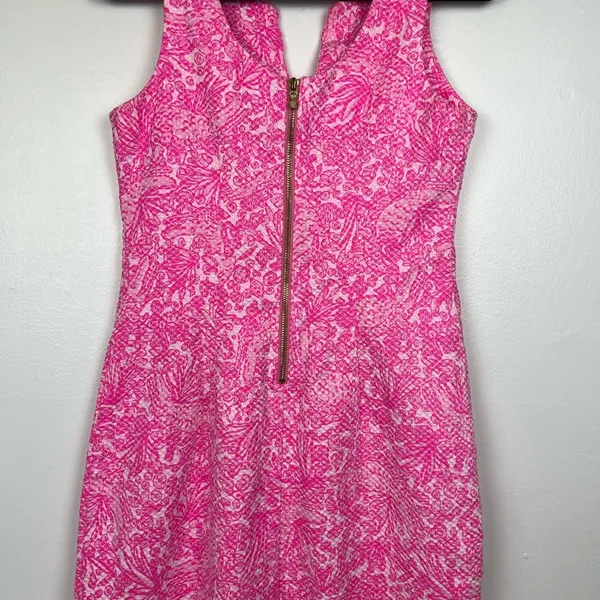Lilly Pulitzer Sleeveless Pink Womens’’size 6, Pink embroidery cutout, back zip - Image 2
