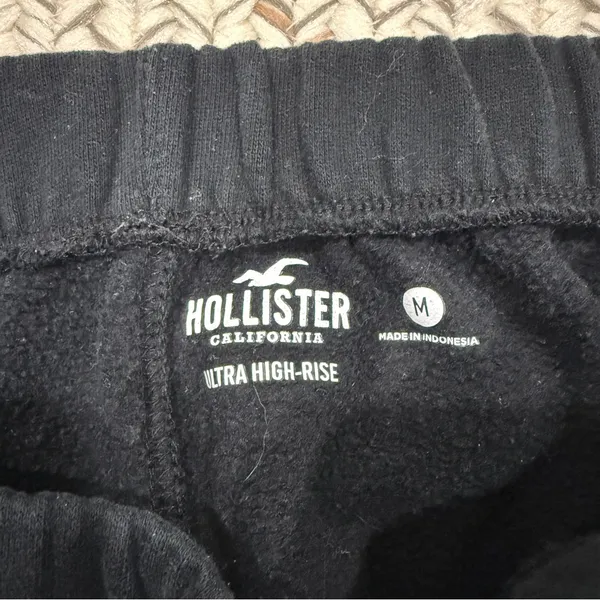 Hollister Black Ultra High-Rise Tapered Sweatpants - Image 5
