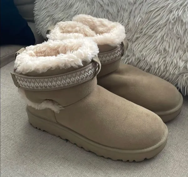 UGG Ultra Mini Classic Alpsey Boots - Image 2