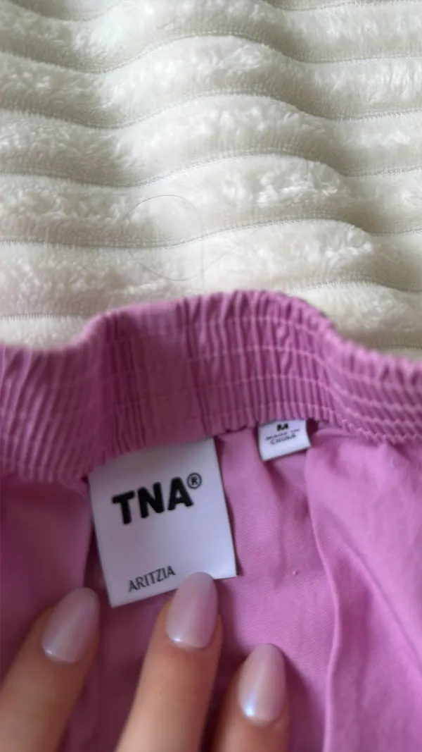 Aritzia TNA Boxers Dally Poplin - Image 4