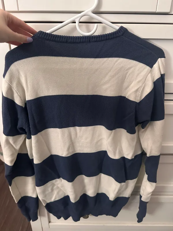 Sweater - Image 3
