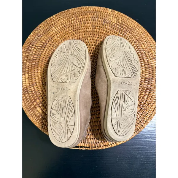 OluKai Women Tan Leather Slip On Loafers Embossed Drop In Heel Shoes - Image 7