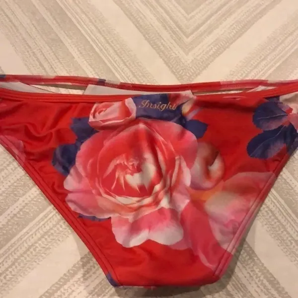 Insight Red Floral Bikini with Adjustable Straps Size 6 Top, Size 8 Bottom. - Image 7