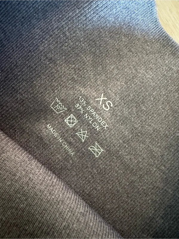NVGTN seamless leggings gray  SIZE XS - Image 2