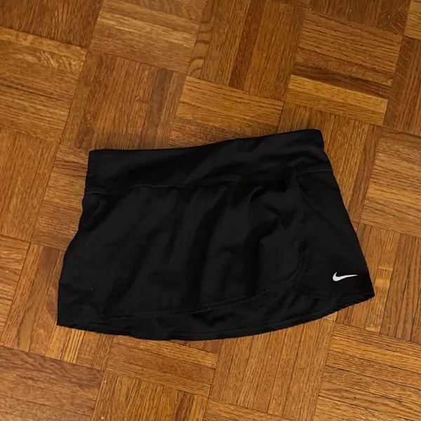 Nike Black Mini Tennis Skirt - Image 2