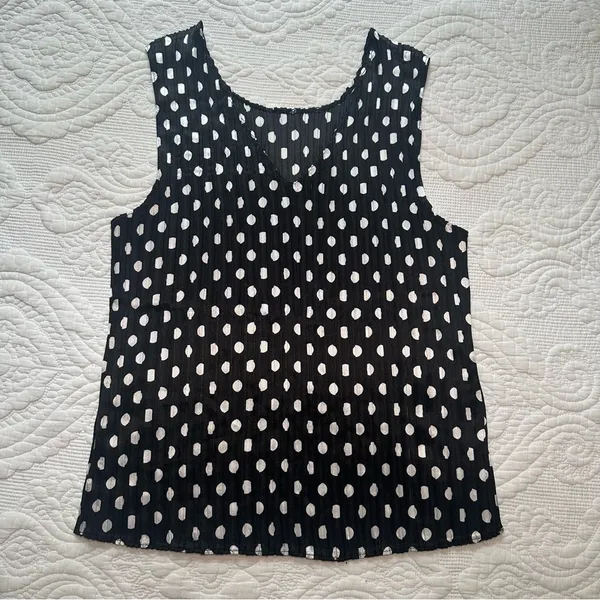 Jaipur Y2K Polka Dot Tank Top. Medium. Black and White. - Image 2