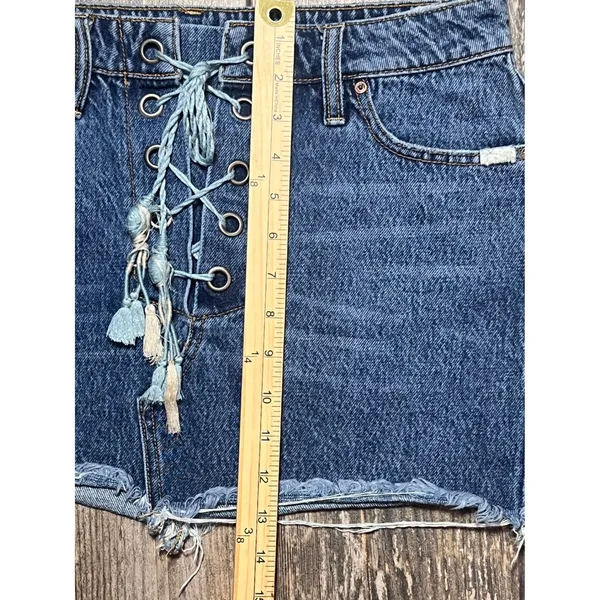 Free People Lace Up Denim‎ Micro Mini Skirt Blue Distressed Raw Hem Size 28 Boho - Image 7