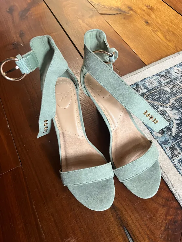 Chunky heel sandal - Image 3