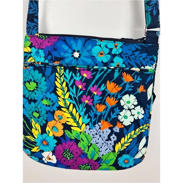 Vera Bradley Navy Floral Multi-Color Quilted Crossbody Bag Spring Feminine EUC - Image 2