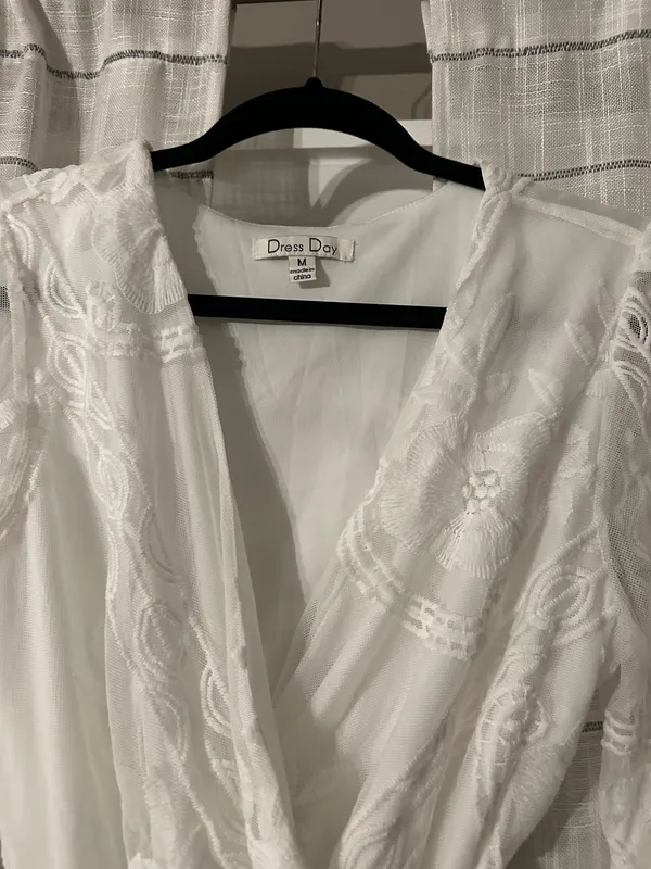 White lace dress Size M - Image 2