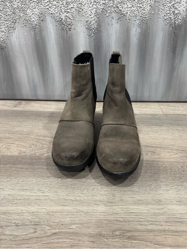 SOREL Joan Of Arctic Wedge Chelsea Boot - Image 2