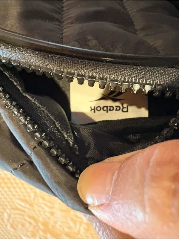 Reebok Women's Luna Quilted Mini Backpack with a detachable coin pouch in black - Image 12