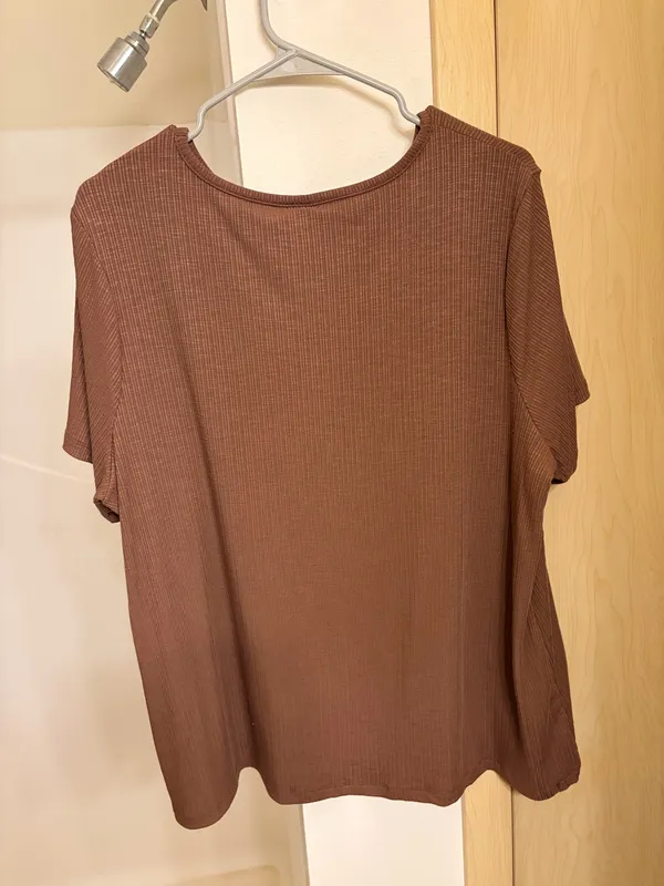 Old Navy Luxe T-Shirt - Image 3