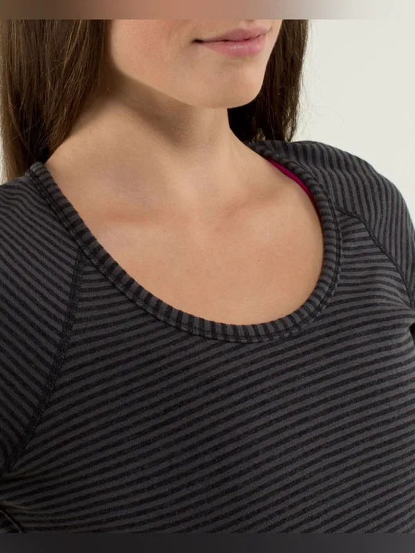 Lululemon Open Your Heart Long Sleeve Reversible Striped Yoga Running Workout - Image 5
