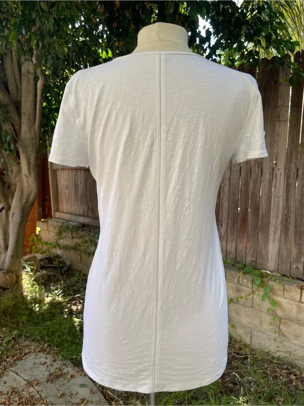 Lululemon love tee White round V-Neck T-shirt Classic Lightweight streetwear 8 - Image 3