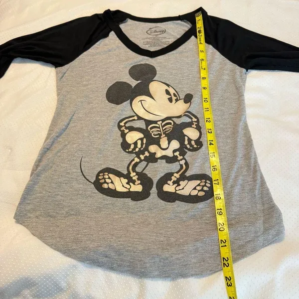 Disney Mickey Mouse Skeleton Halloween Raglan Shirt Size Small V neck - Image 6
