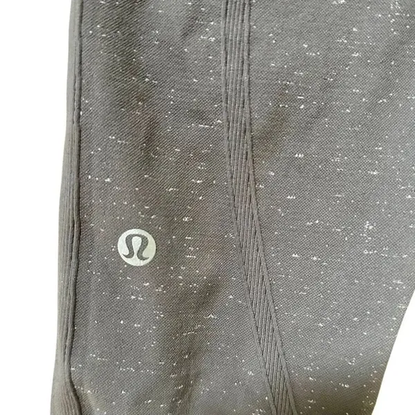Lululemon grey leggings - Image 5