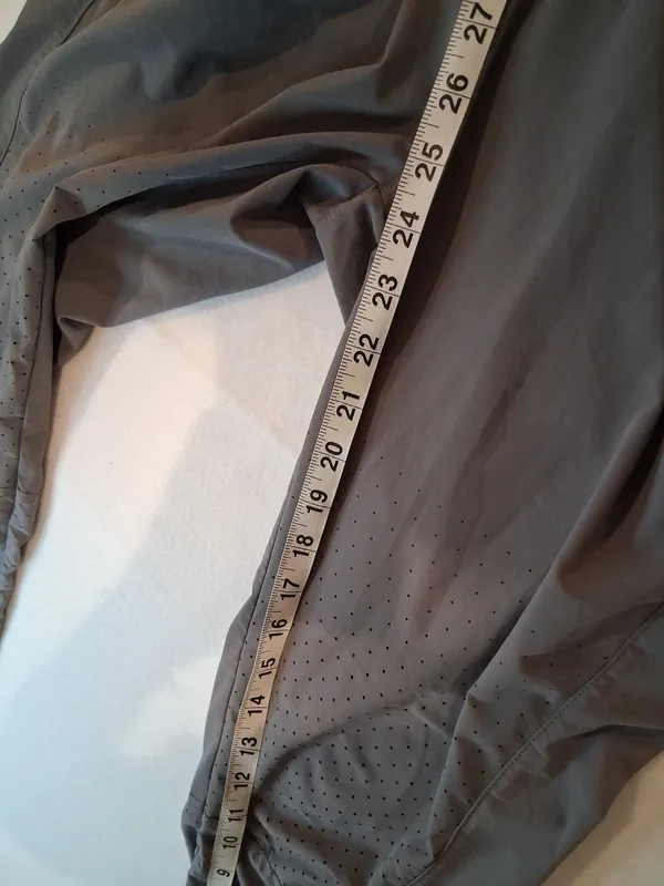 Nike Running Division Gray Athletic Pants Reflective Swoosh Women Size S Pockets - Image 9