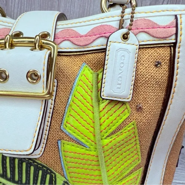 Vintage rare Coach Straw ladybug leaf tote bag purse rhinestone handbag summer - Image 6