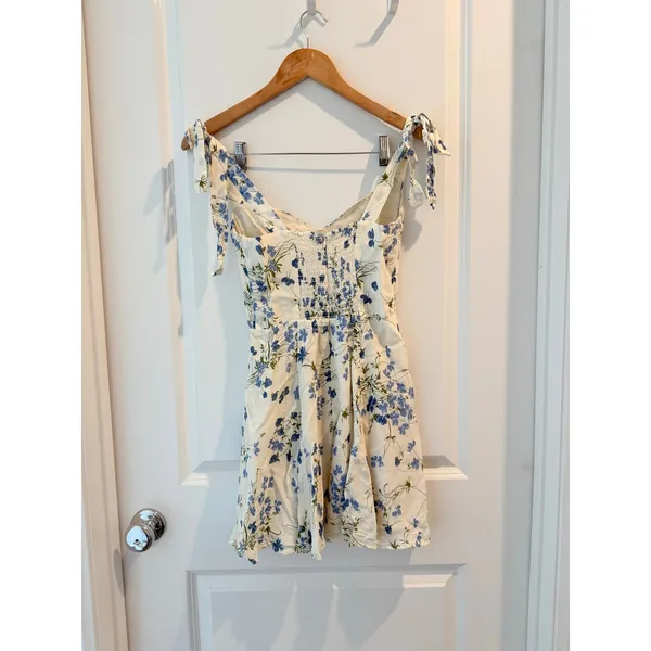 Reformation Niara Mini Dress in Clarita Blue Floral Size 4 Spring Summer Fall - Image 4