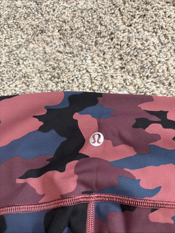 Lululemon Wunder Under High-Rise Tight 25" *Full-On Luxtreme size 12 - Image 4