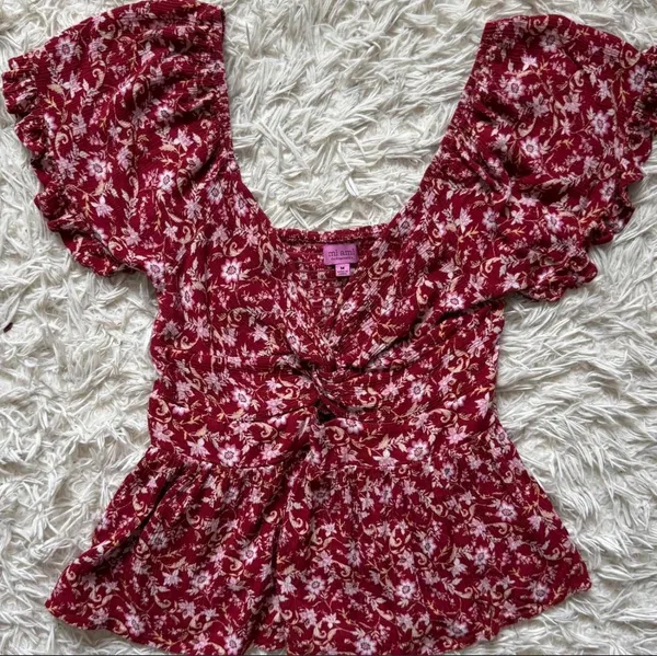 Francesca's Twist Front Top - Image 3