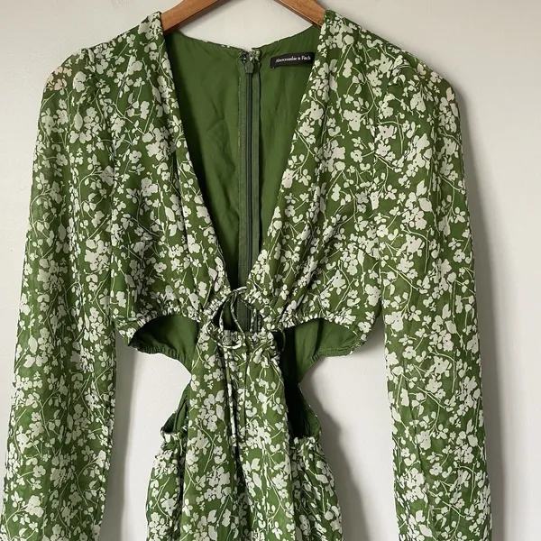 Abercrombie & Fitch Long Sleeve Cutout Mni Dress Green Floral Boho Size Small - Image 9