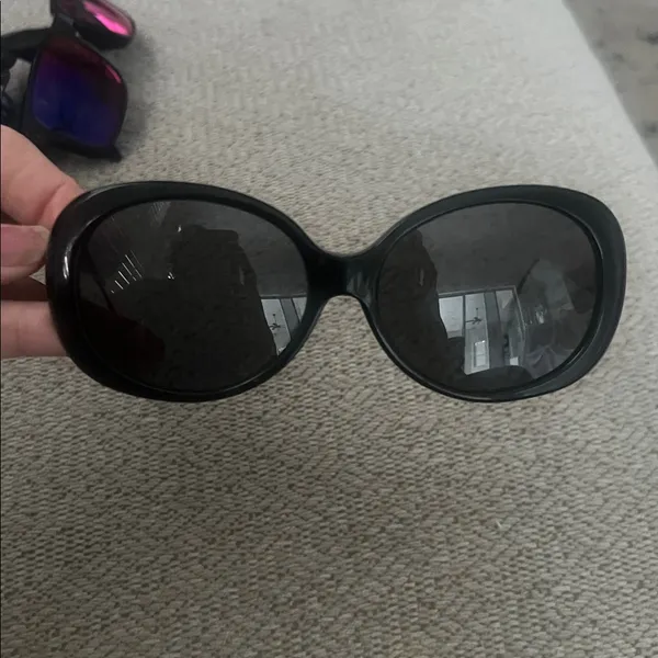 Coach Chic Black and Pink Sunglasses frames - Image 3