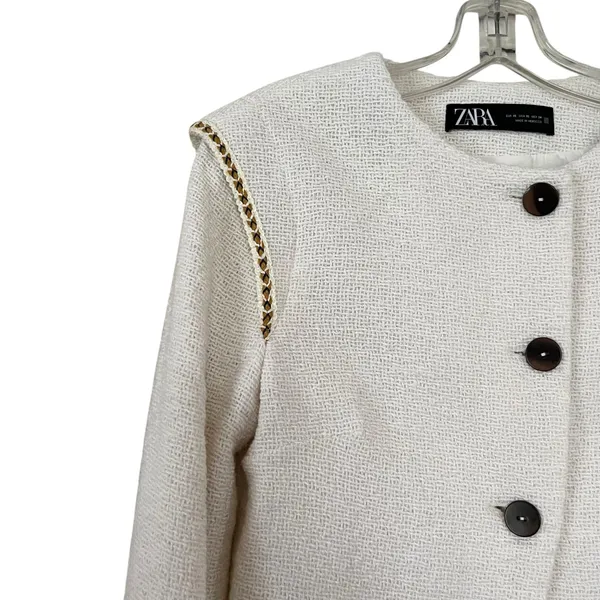 ZARA Pronounced Shoulder Textured Jacket Ecru Cream Wood Buttons Size XS Rare - Image 4