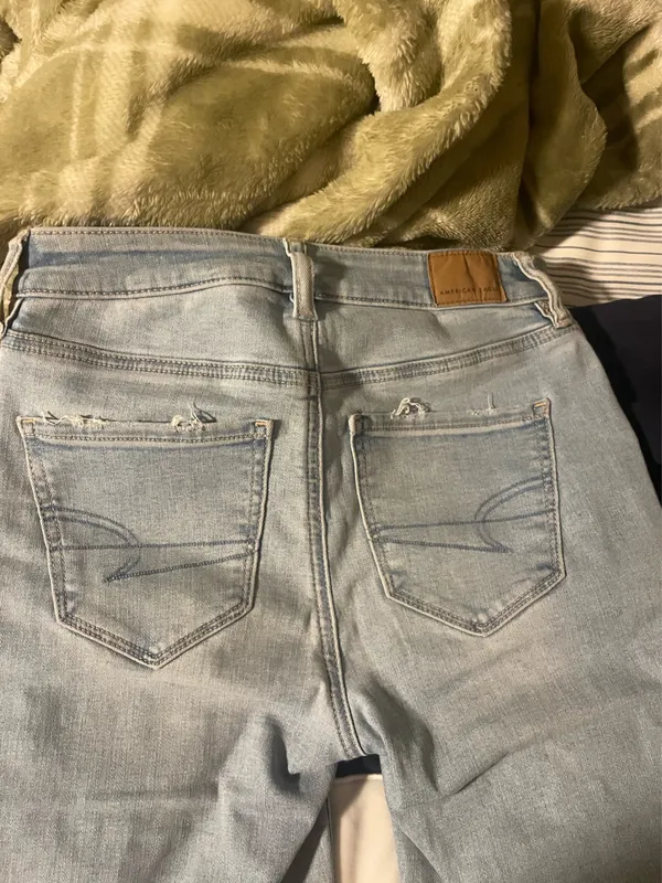 American Eagle Flare Jeans - Image 4