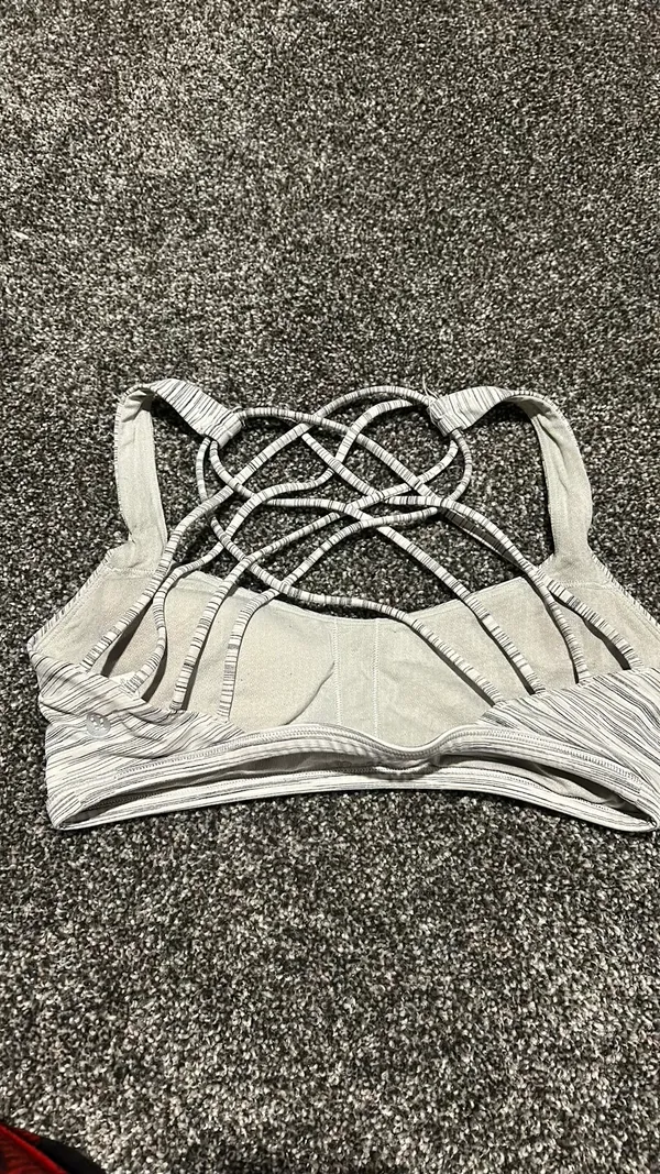 sports bra - Image 3