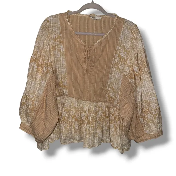 American Eagle beige floral peasant top - Image 2