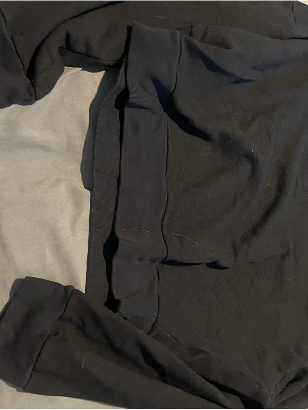 Reformation jeans cropped black sweatshirt small - Image 9
