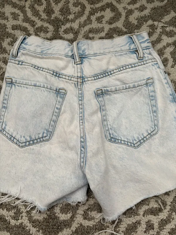 PacSun Ripped Light Wash Shorts - Image 5