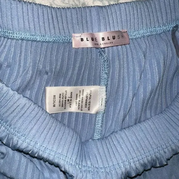 Blue blush athletic shorts size M - Image 4