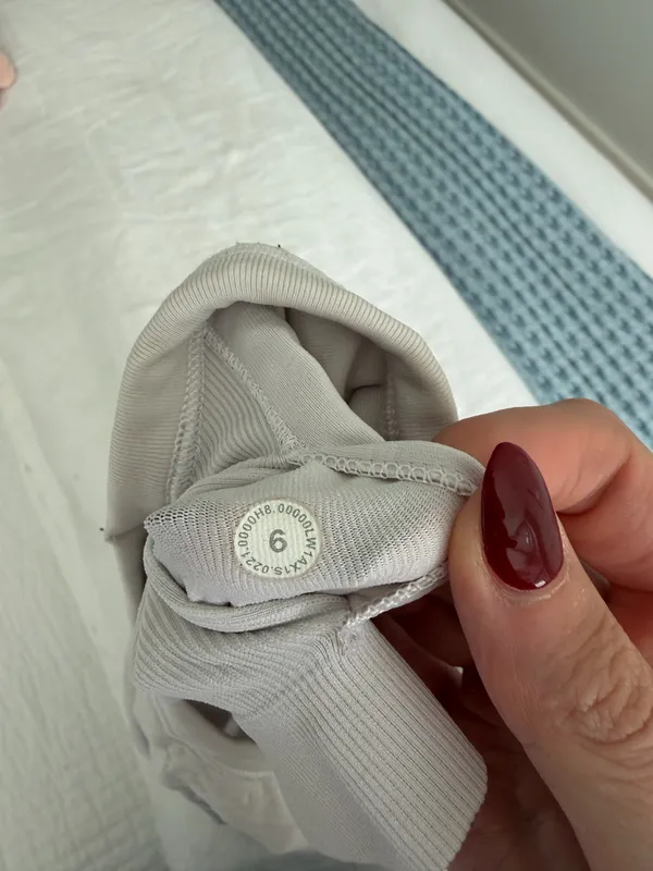 Lululemon Tank Top Racerback - Image 4