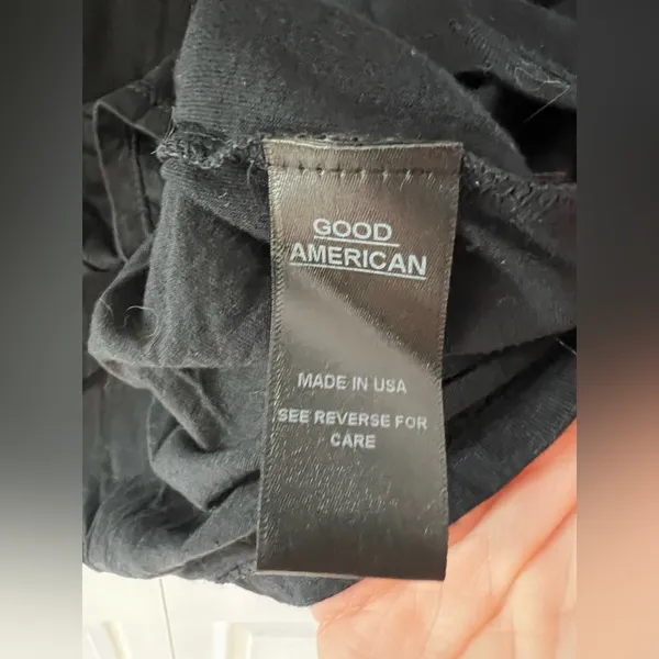 Good American black vneck‎ cotton tshirt 4 way stretch quick dry compression NWT - Image 8