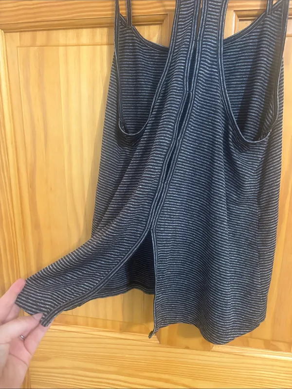 C9 by Champion Size Medium Black and White Open Back Athletic Tank Top - Image 4