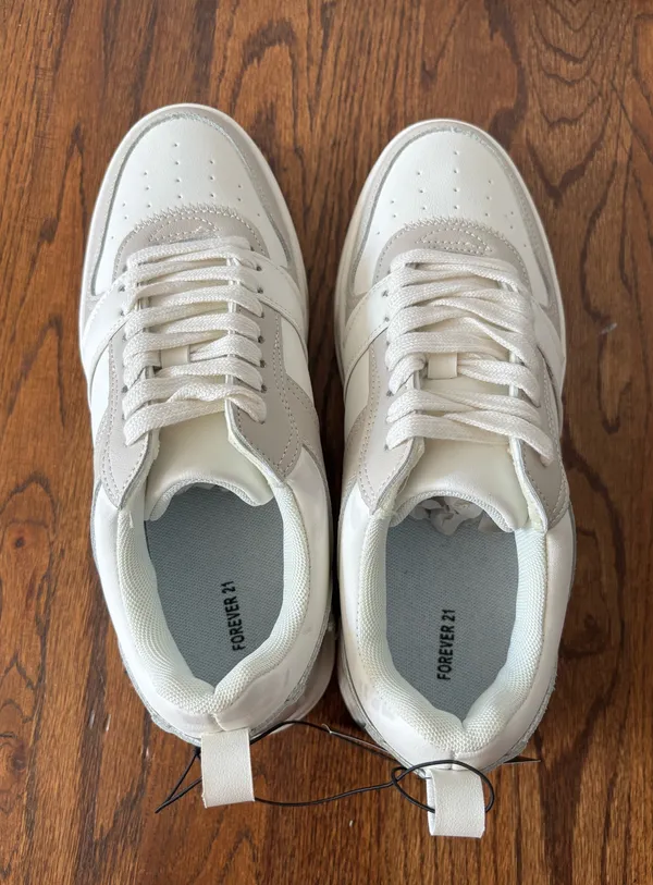 Forever 21 Tennis shoes - Image 4